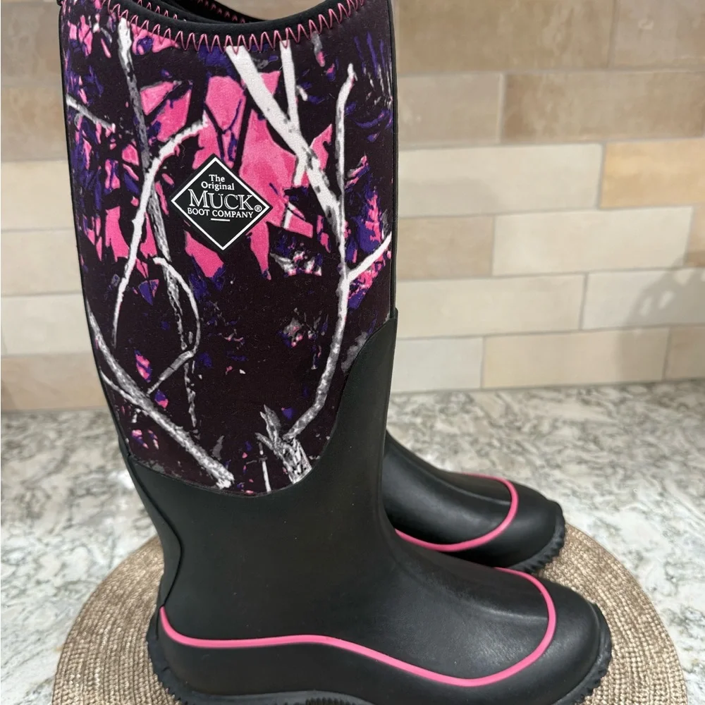 Muck Boot Company Women’s Tall Waterproof Neoprene Boots Pink Camo | Size 7 - Picture 3 of 5